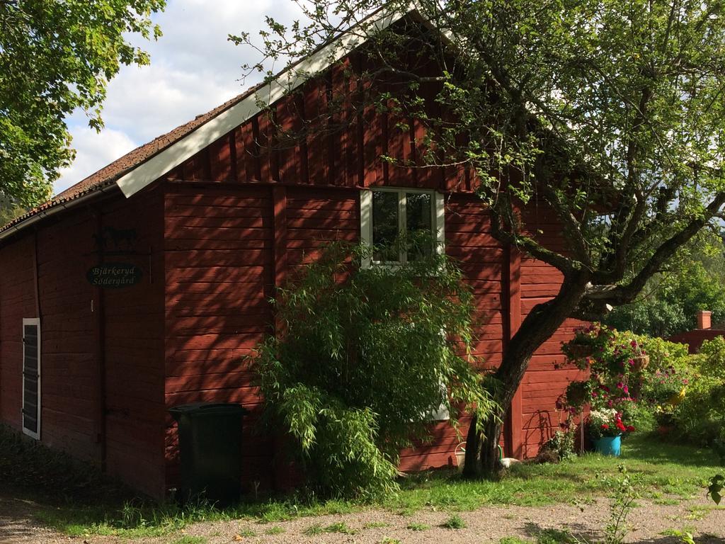 Bjaerkeryd Soedergard Bed & Stable Vila Kisa Exterior foto